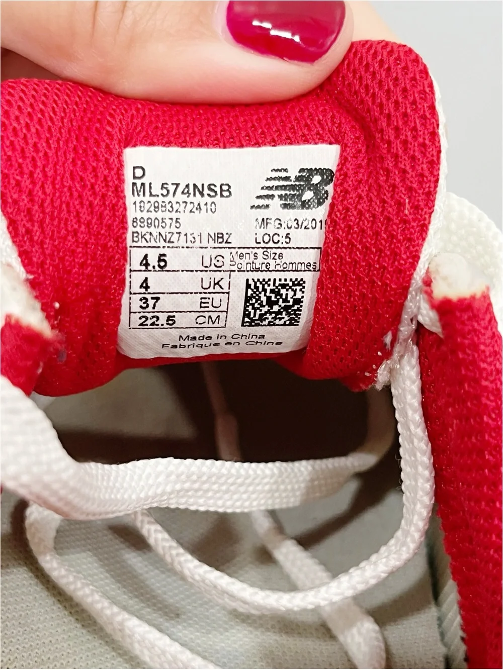 New Balance 574 ML574NSB White Black Red Sneakers Size 4.5 Men / 6.5 Women